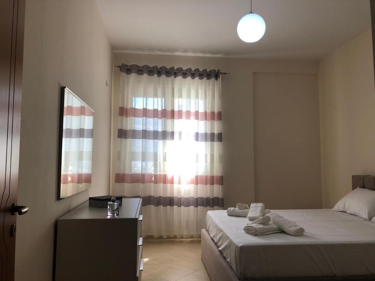Rooftop Apartments Lungomare Vlora Kültér fotó